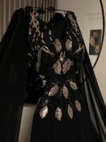 ⁦فستان شيفون مع كلفة خرز⁩ - الصورة ⁦2⁩