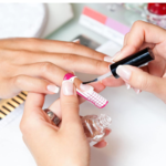 ستيكر لاصق لأظافر الاكريليك