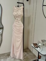 فستان انيق وناعم