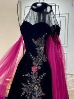 ⁦فستان جوخ وخرز⁩ - الصورة ⁦4⁩