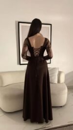 ⁦فستان باربي ودانتيل⁩ - الصورة ⁦2⁩