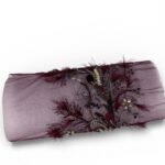 ⁦بانو مطرز تركيب ورود⁩ - الصورة ⁦2⁩