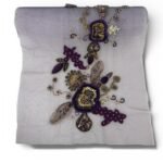 ⁦بانو مطرز بمخمل وشك ذهبي⁩ - الصورة ⁦2⁩