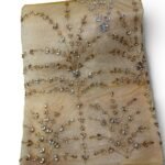 ⁦قطعة كاملة بكريستالات كموني وفضي⁩ - الصورة ⁦2⁩