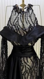 ⁦فستان دانتيل⁩ - الصورة ⁦2⁩