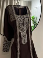 فستان باربي وتل مطرز كمبيوتر