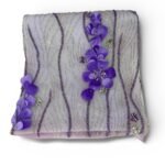 ⁦قطعة تطريز ورود مخملية – عنابي فاخر⁩ - الصورة ⁦2⁩