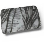 ⁦قطعة قماش تول مطرز بزخارف نباتية – رمادي ناعم 3متر⁩ - الصورة ⁦2⁩