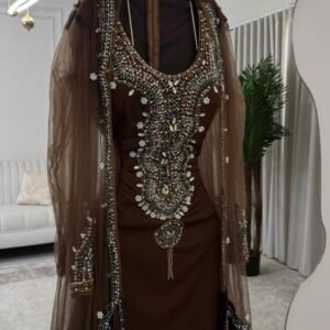 فستان سهرة باربي وتل وميكادو وتطريز يدوي