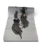 ⁦بانوه مطرز بكرستالات وترتر⁩ - الصورة ⁦3⁩