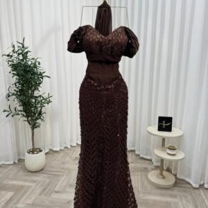 فستان المخمل المطرّز N-O