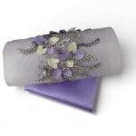 بانوه بتراكيب ورود اصليه وكرستالات فاخرة