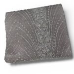 ⁦قطعة مطرزة بترتر وخرز ولؤلؤ⁩ - الصورة ⁦2⁩