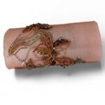 ⁦بانو مطرّز بتصميم فني راقٍ⁩ - الصورة ⁦3⁩