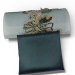 بانو تركيب ورود مطرز