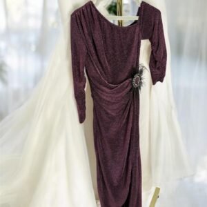 فستان جوخ بصدرية مطرزة