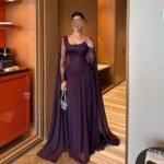 فستان سهرة بنفسجي فاخر بكاب انسيابي ودانتيل راقي