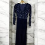 فستان جوخ بصدرية مطرزة