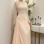فستان سهرة بودري مطرز تول بأكمام طويلة
