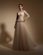 "فستان تل وخرز "