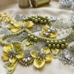 بانوه بتراكيب ورود اصليه ذهبية فاخرة 14