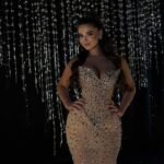 فستان سهرة وردي ملكي مطرز بالكريستال والشراريب الفاخرة