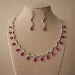 طقم زركون فاخر نسائي – سلسال وحلق أنيق لجميع المناسبات