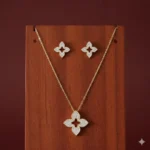 طقم زركون فاخر نسائي – سلسال وحلق أنيق لجميع المناسبات