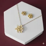 طقم زركون فاخر نسائي – سلسال وحلق أنيق لجميع المناسبات