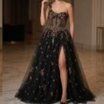 ⁦قماش كلوش مطرز فاخر يدوي مع صدرية جاهزة⁩ - الصورة ⁦4⁩