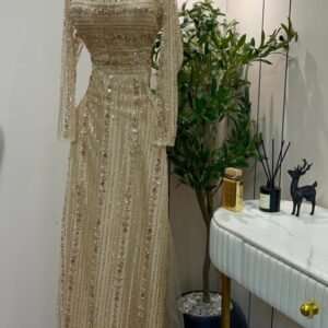 فستان سهرة وردي فاخر بطبقات شيفون