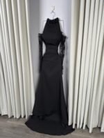 "فستان باربي وادنتيل "