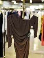 ⁦فستان جوخ بصدرية مطرزة⁩ - الصورة ⁦2⁩