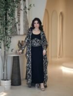 ⁦فستان سي واي مطرز بكمبيوتر⁩ - الصورة ⁦2⁩