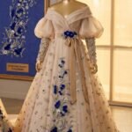 بانو تول فاخر مطرز ثلاثي الأبعاد – سحر الأزرق الملكي