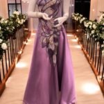 فستان جوخ بصدرية مطرزة