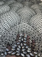 ⁦قماش "صدف الليل" الفاخر بتطريز هندسي⁩ - الصورة ⁦2⁩
