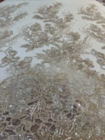 ⁦قماش تول "بيج كلاسيك" بتطريز دانتيل الكريستال⁩ - الصورة ⁦2⁩