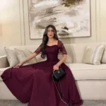 فستان سهرة فاخر باللون البرغندي