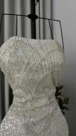 ⁦فستان سهرة "ميرميد" أبيض⁩ - الصورة ⁦3⁩
