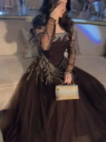 ⁦فستان سهرة احمر برغندي⁩ - الصورة ⁦2⁩