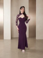 فستان سهرة باذنجاني بكتف دانتيل